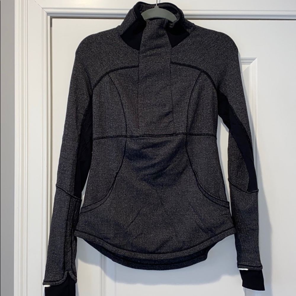 Size 8 Lululemon Baserunner Top
